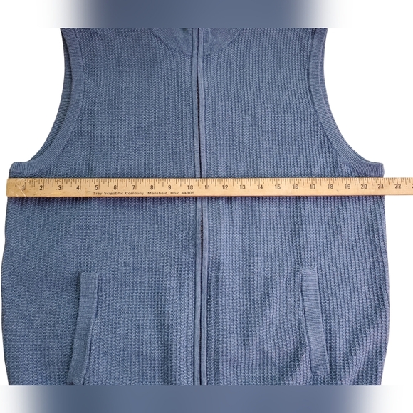 NWT Cremieux Knit Zip-Up Vest. Blue. LG - Picture 12 of 12